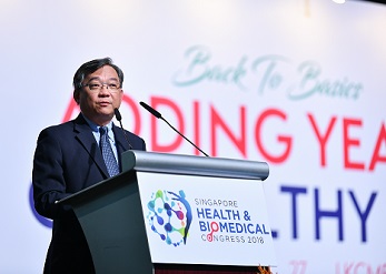 p4_347p247 Mr Gan Kim Yong, Minister for Health making his speech