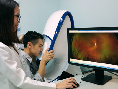 Ultra-widefield Fundus Camera