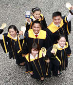 IMG-topgrads.jpg