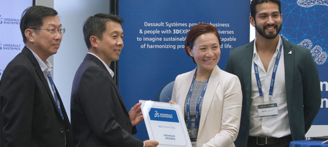 MAE-Dassault MoU 30Oct2023 cover shot dr chong and ms josephine mou signing