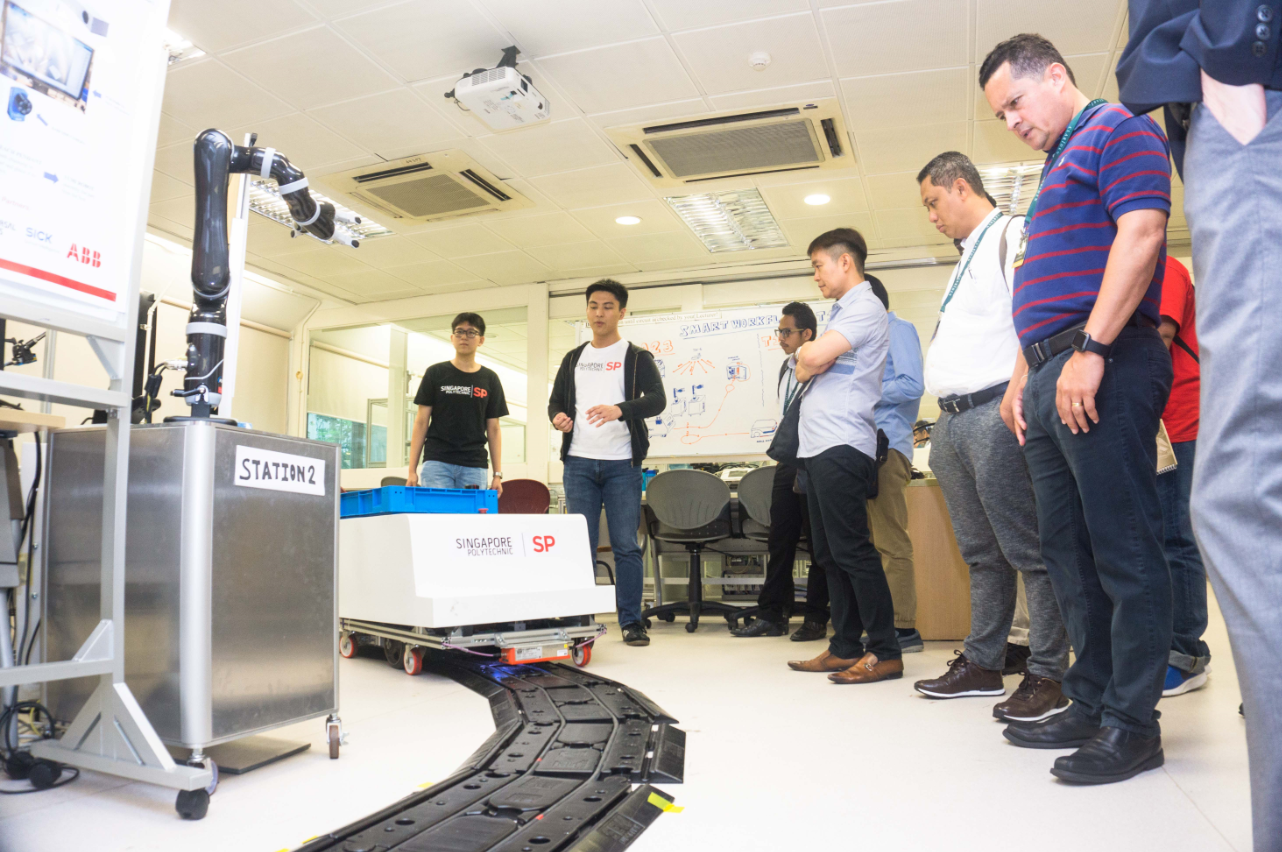 Intern demonstration on SEW AGV system