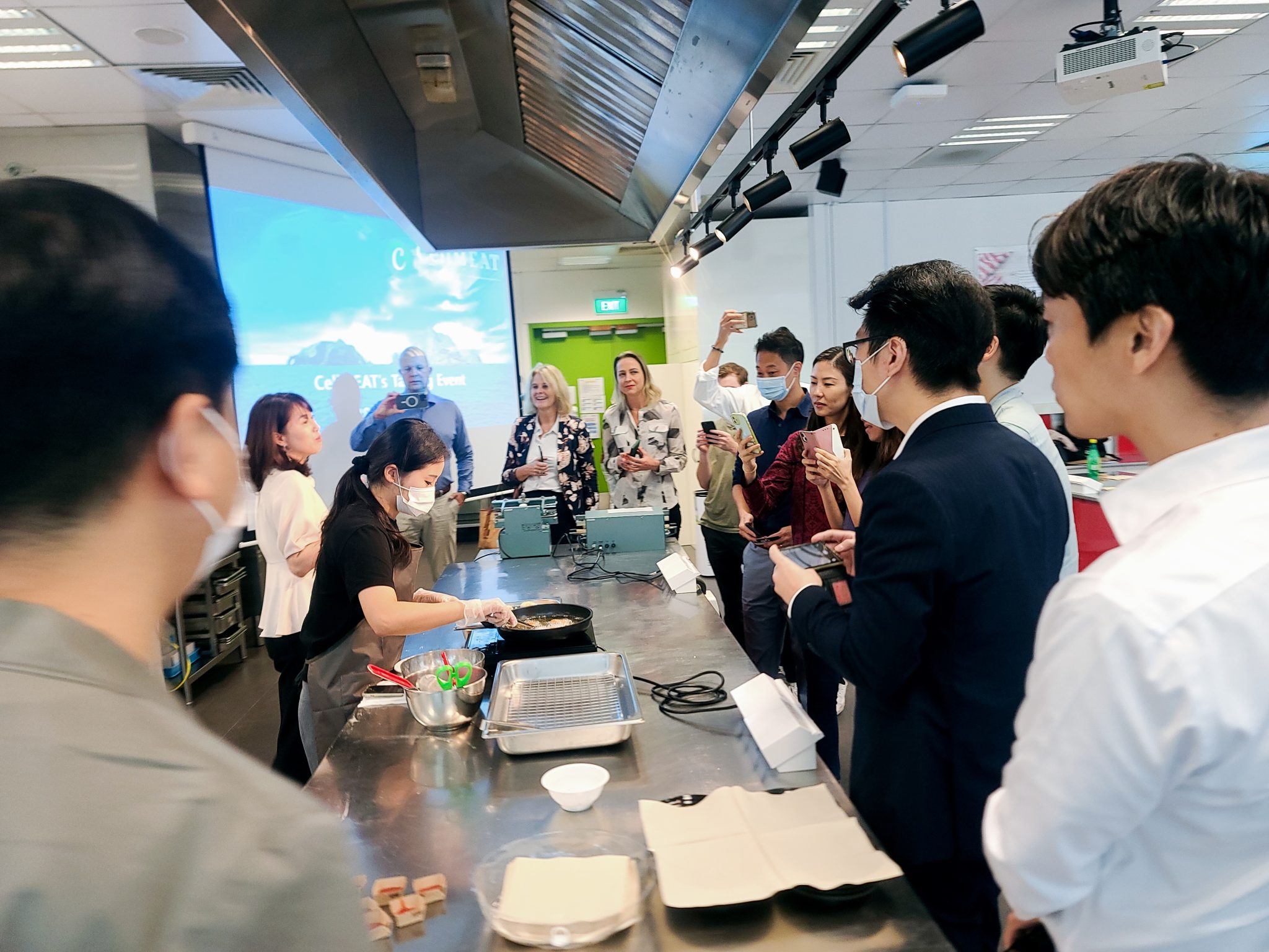 CellMEATs-Tasting-Event-2048x1536